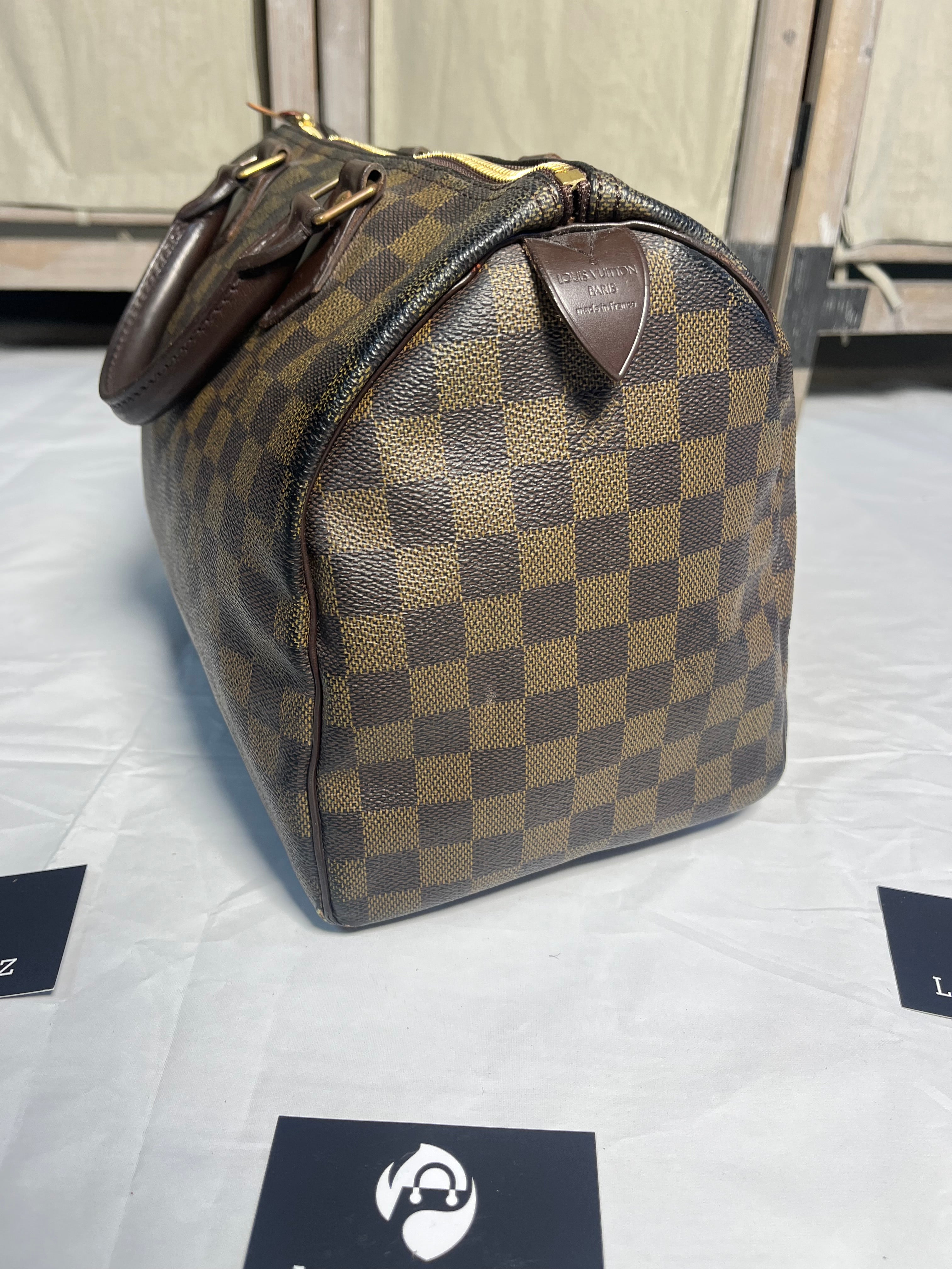 Louis Vuitton Damier Speedy 30
