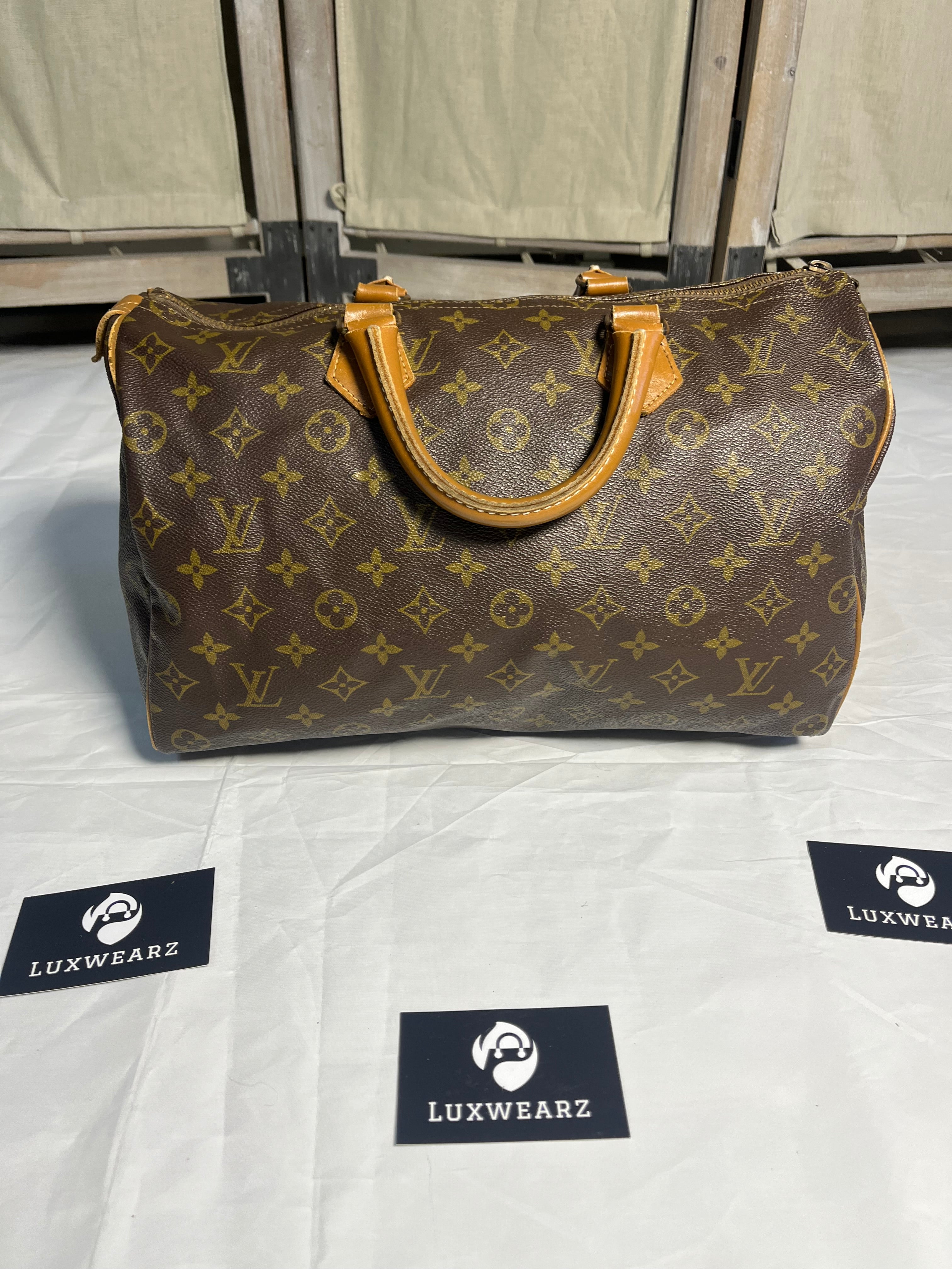 Louis Vuitton Speedy 35