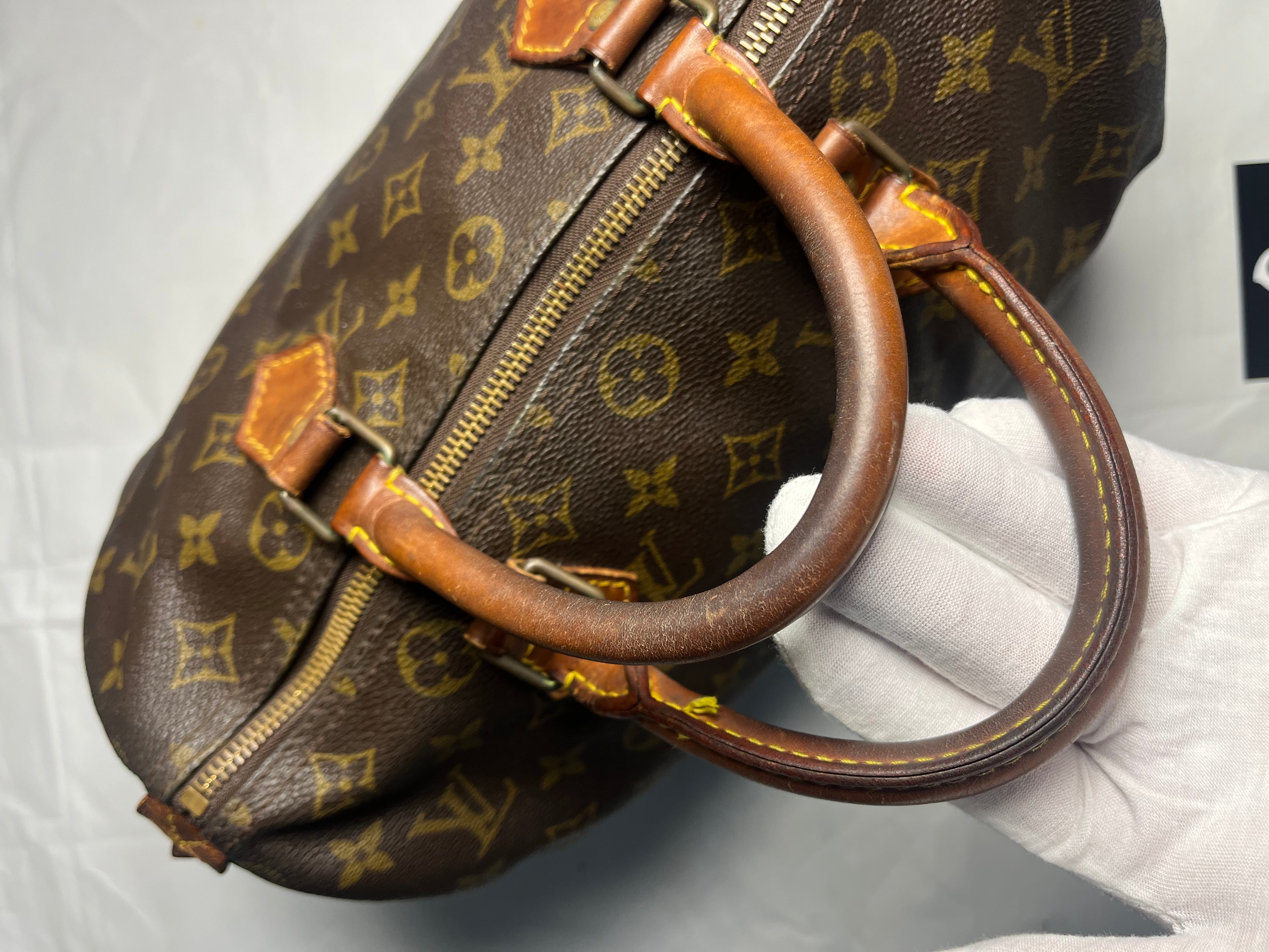 Louis Vuitton Speedy 30