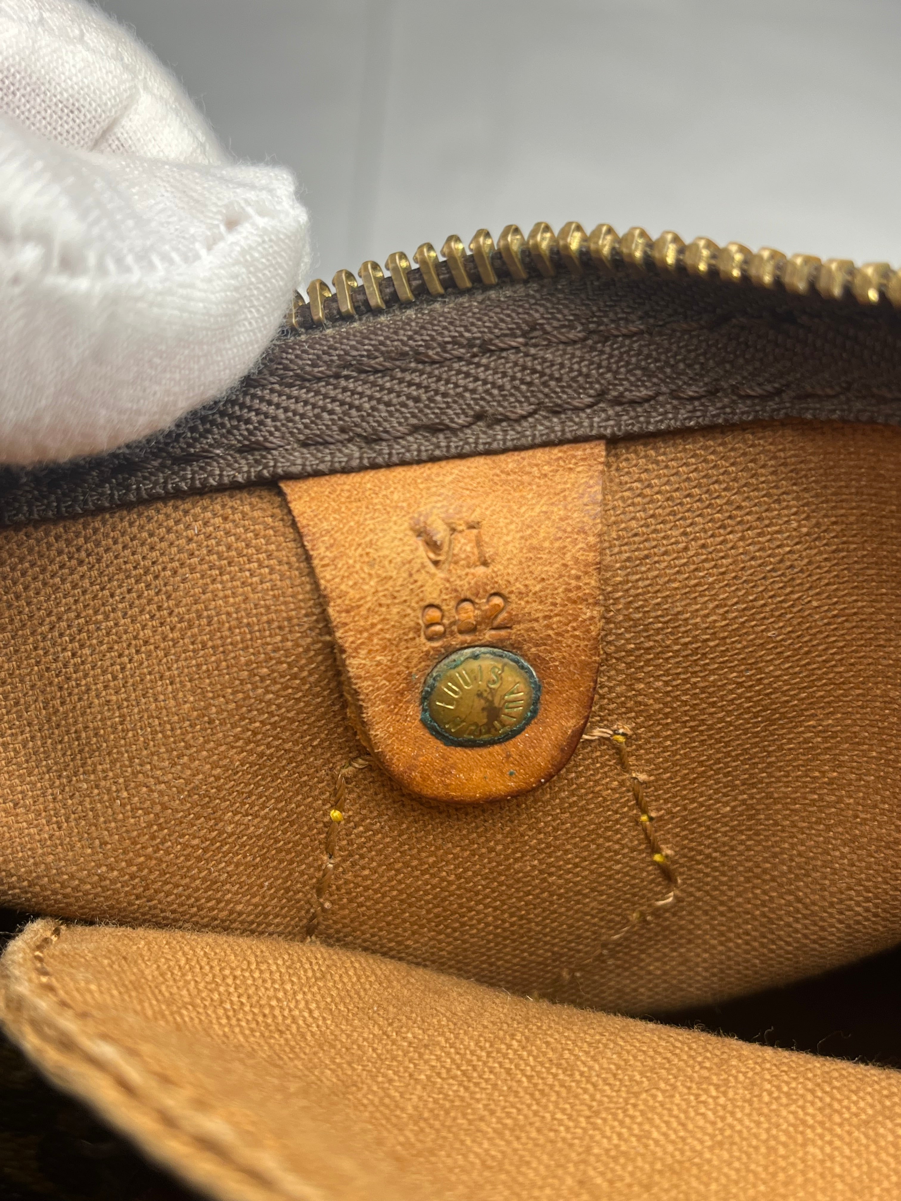 Louis Vuitton Speedy 30