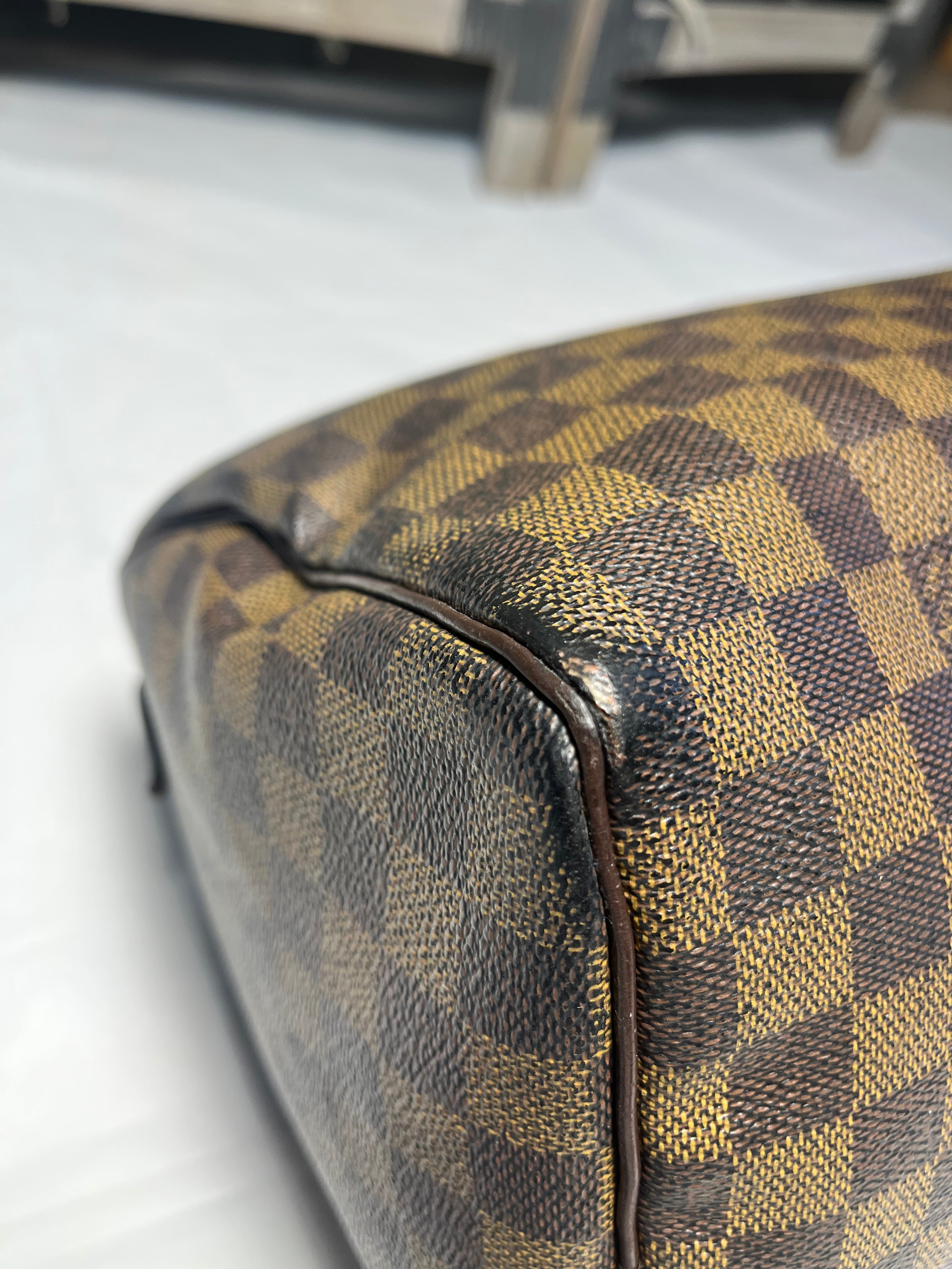 Louis Vuitton Damier Speedy 30