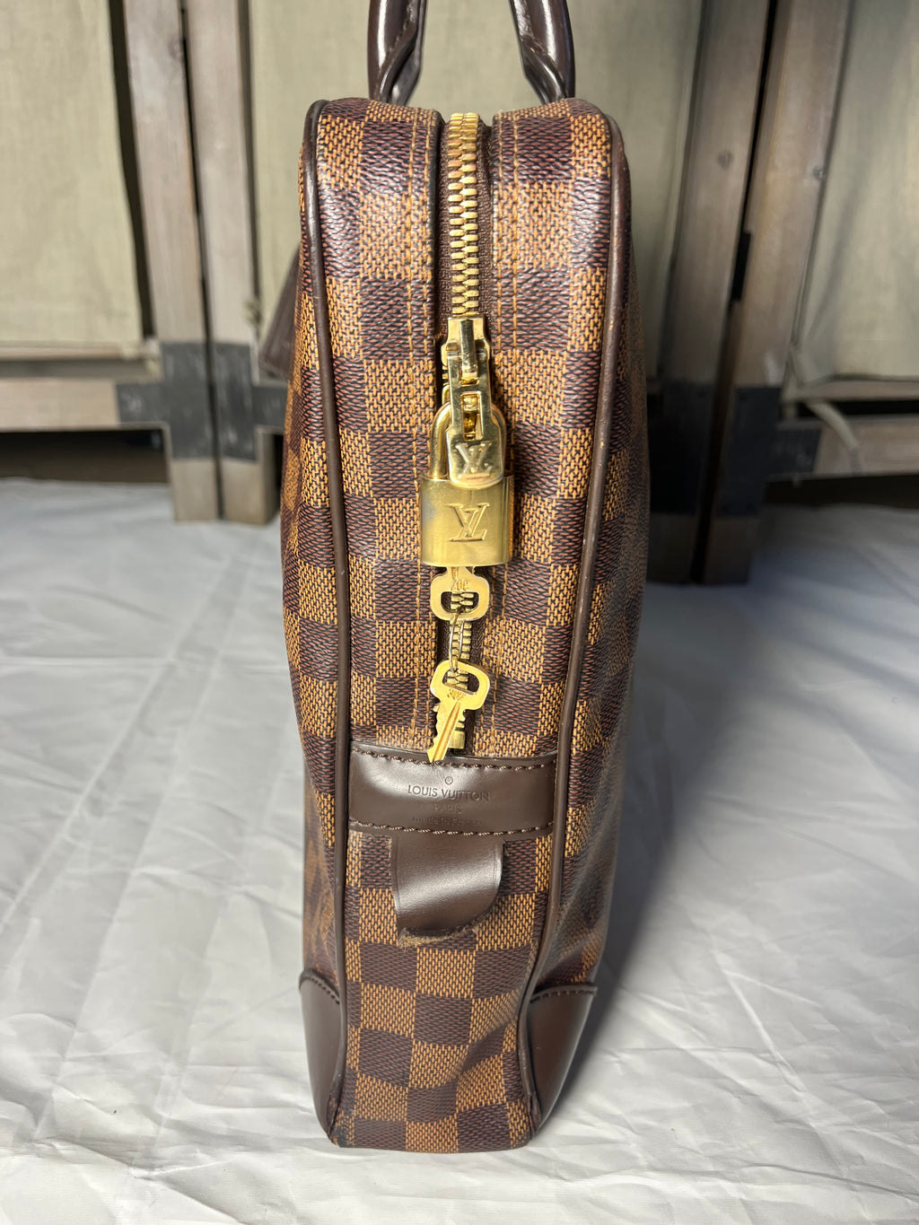 Louis Vuitton Damier Document Voyage