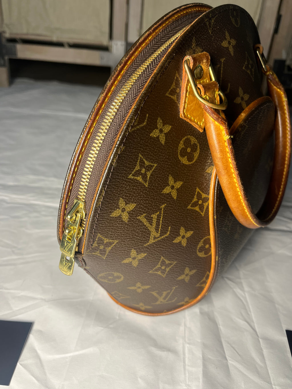 Louis Vuitton Ellipse PM