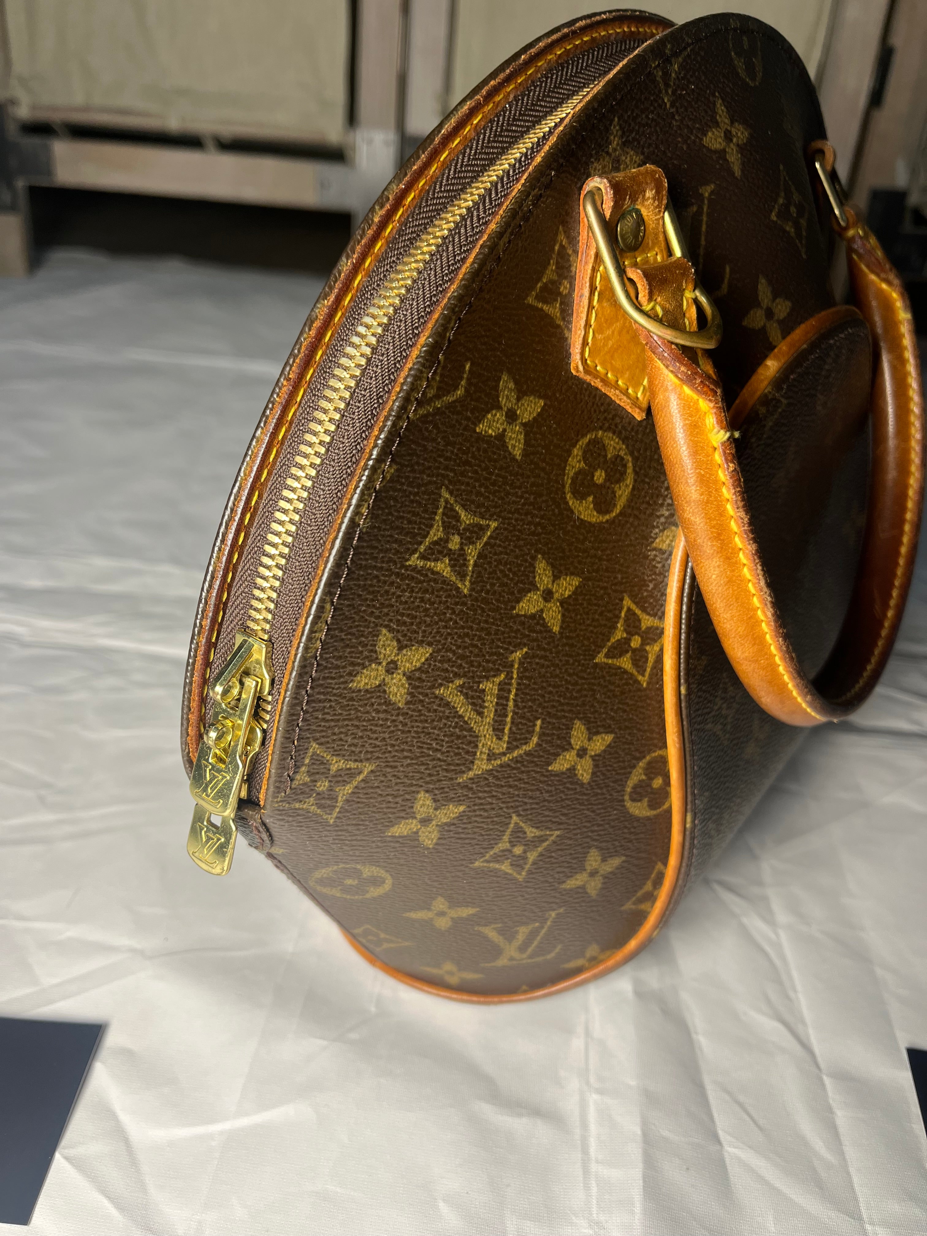 Louis Vuitton Ellipse PM