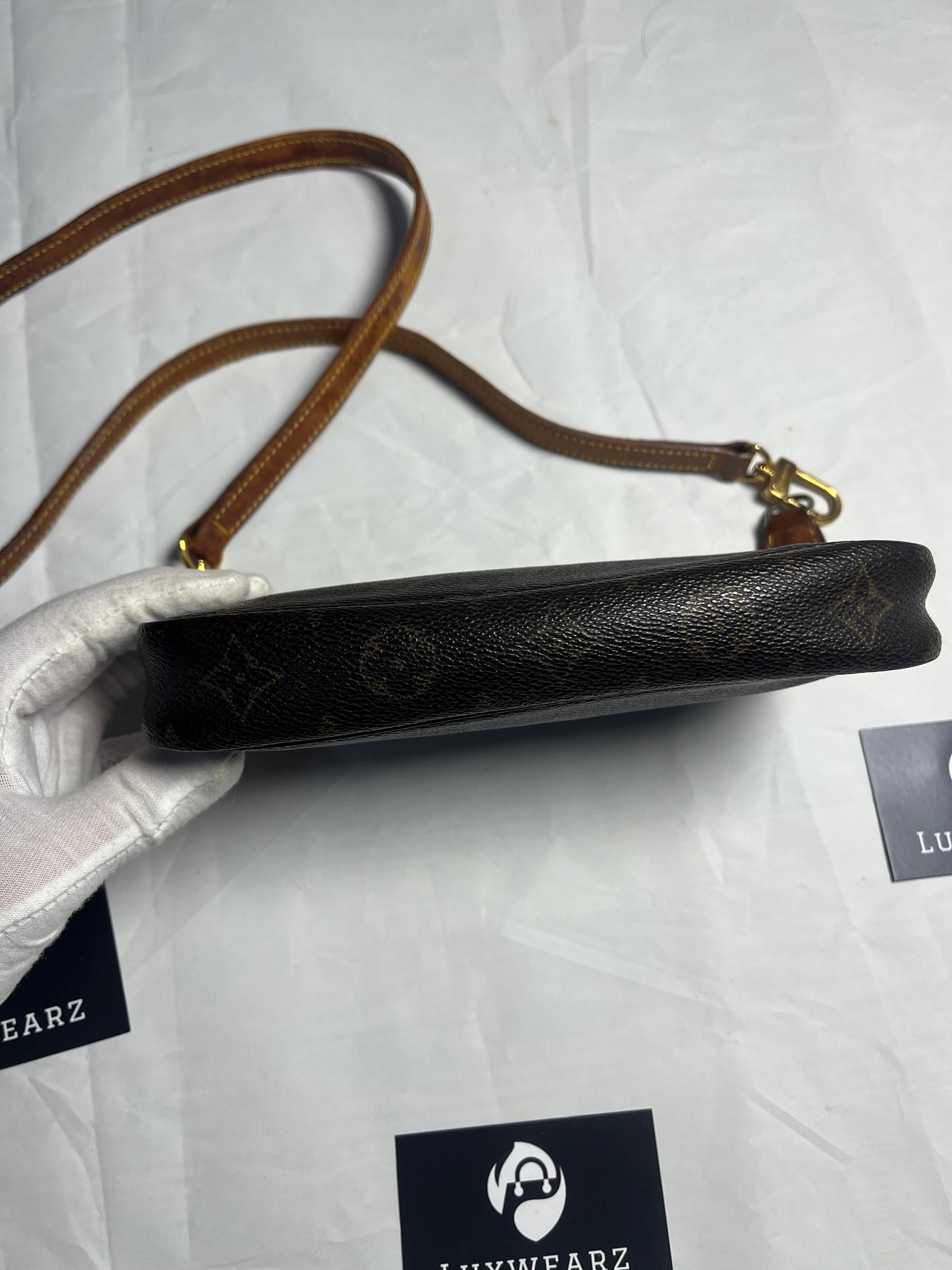 Louis Vuitton Pochette