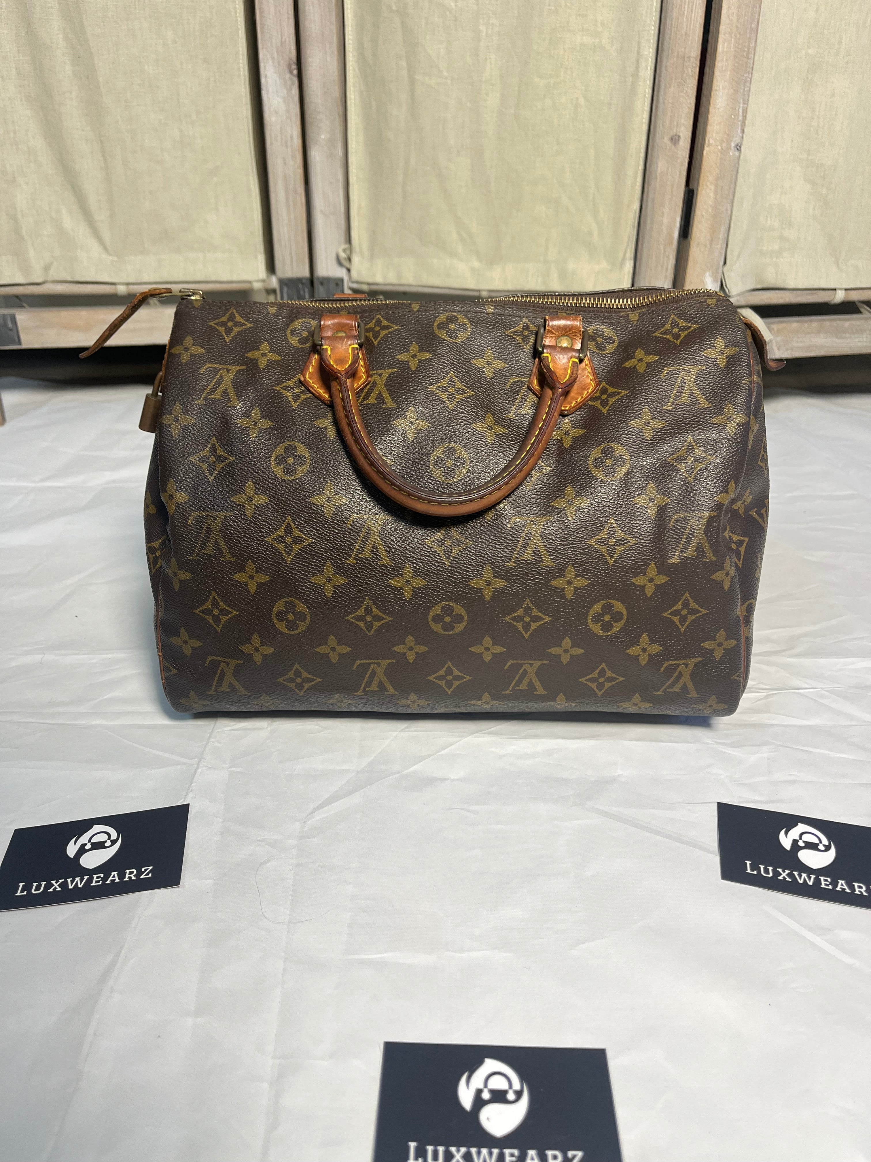Louis Vuitton Speedy 30