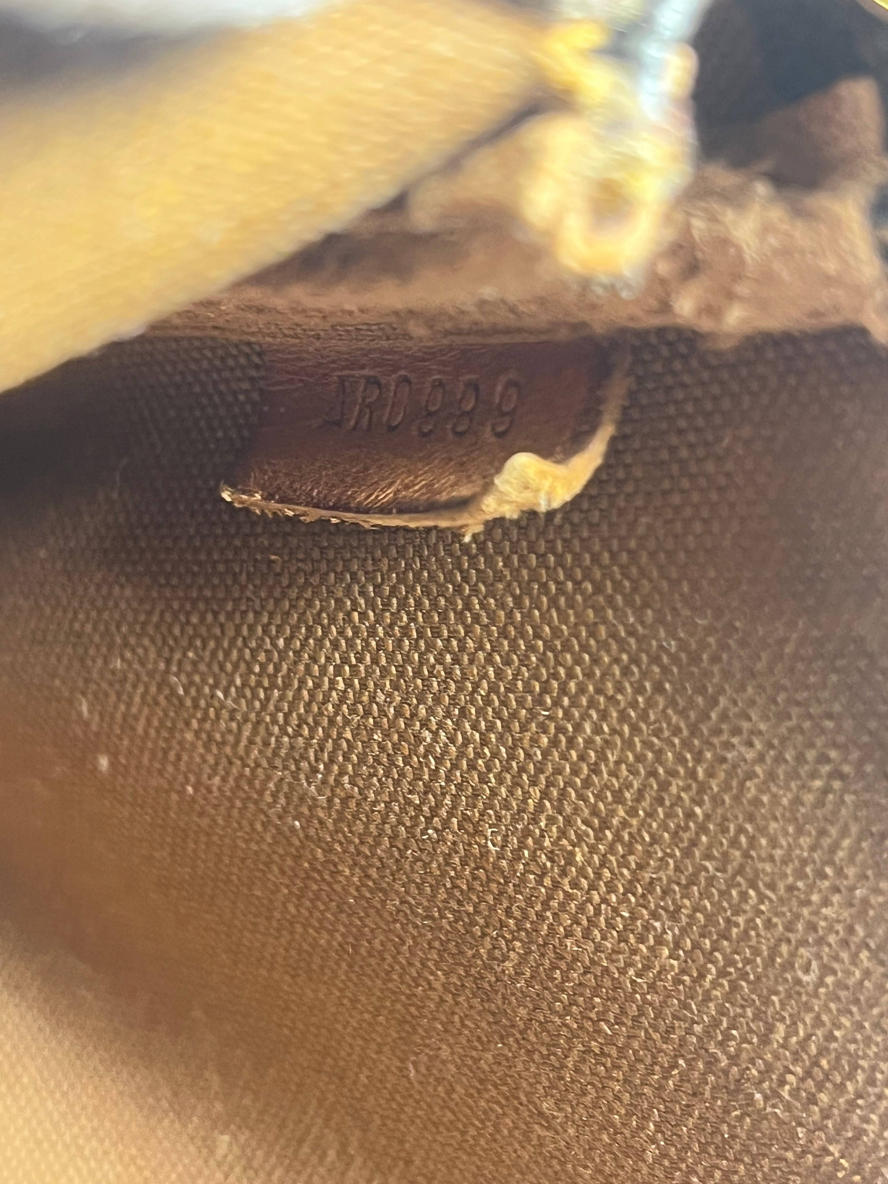 Louis Vuitton Pochette