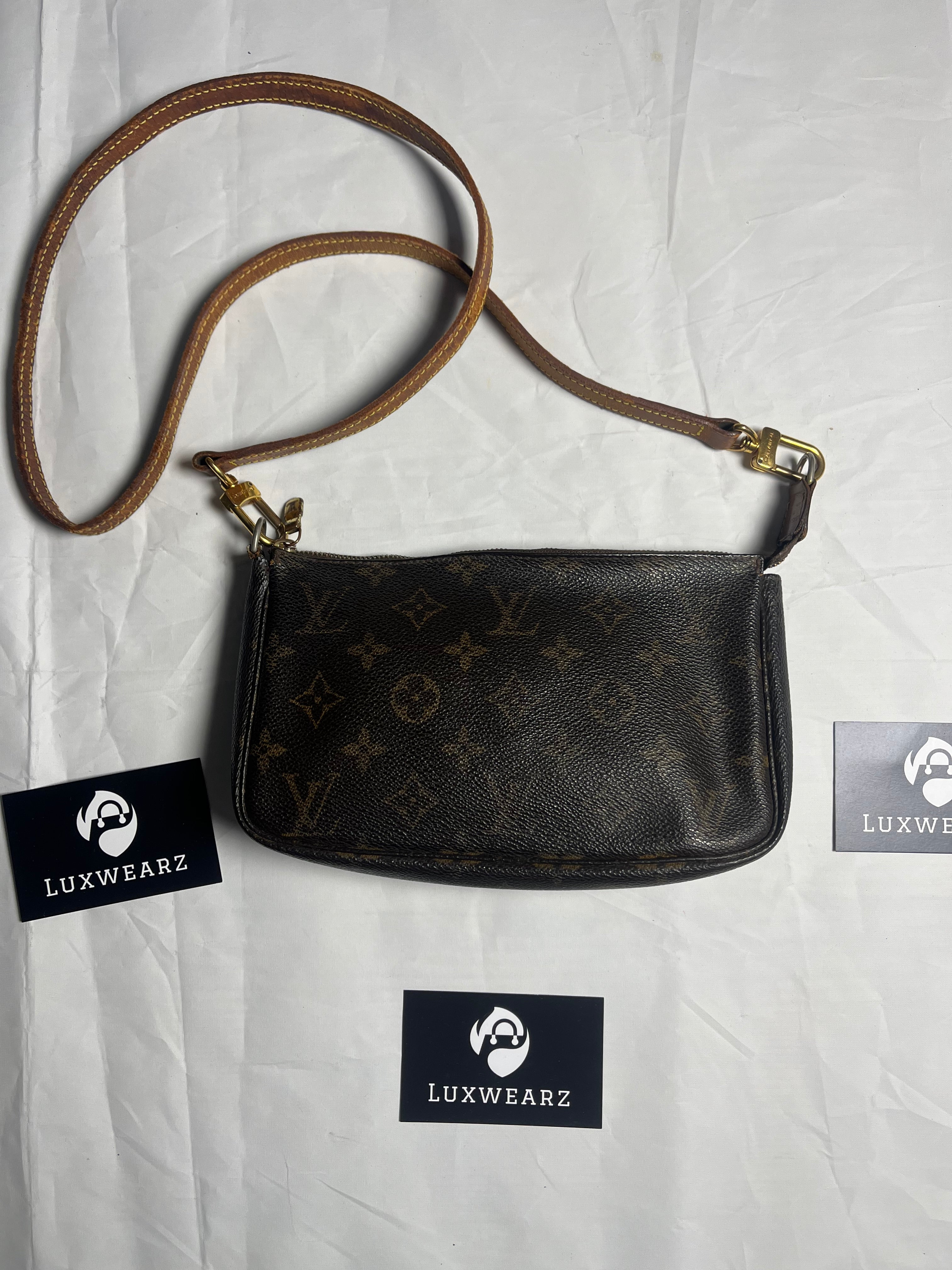 Louis Vuitton Pochette