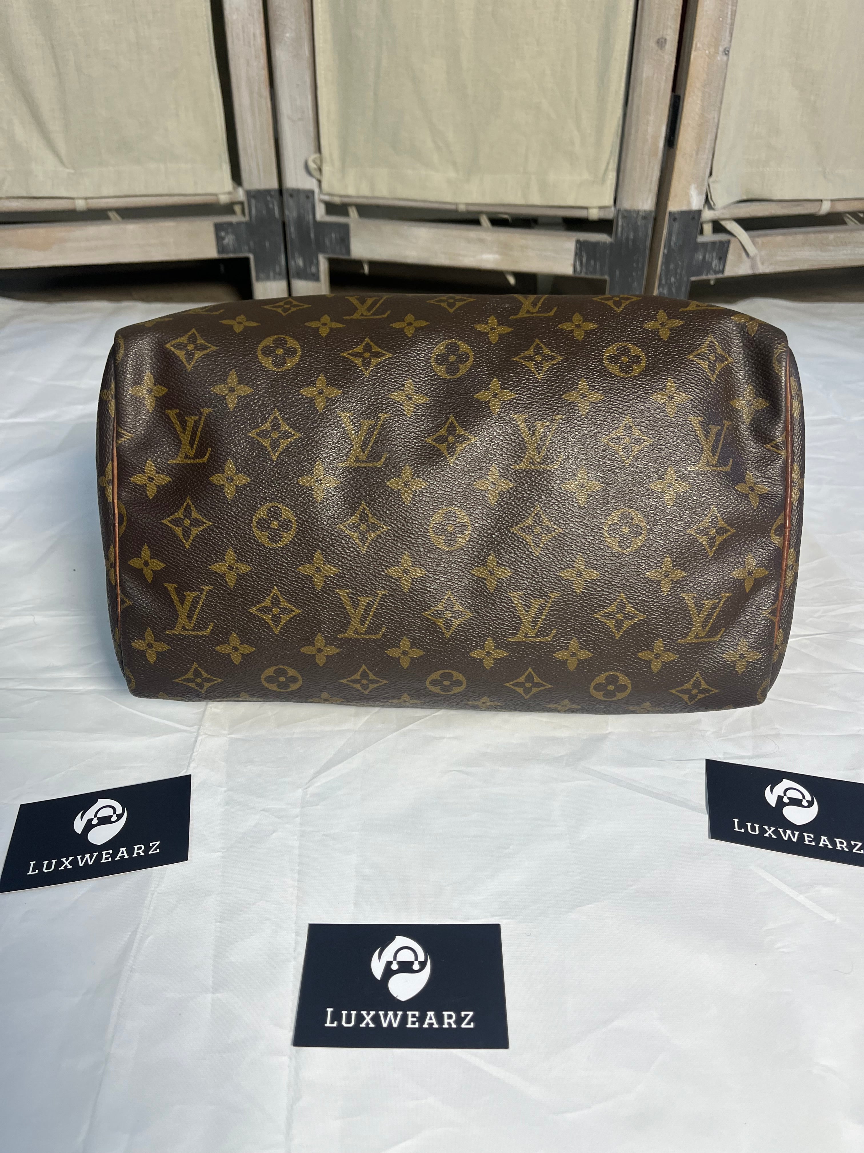 Louis Vuitton Speedy 30
