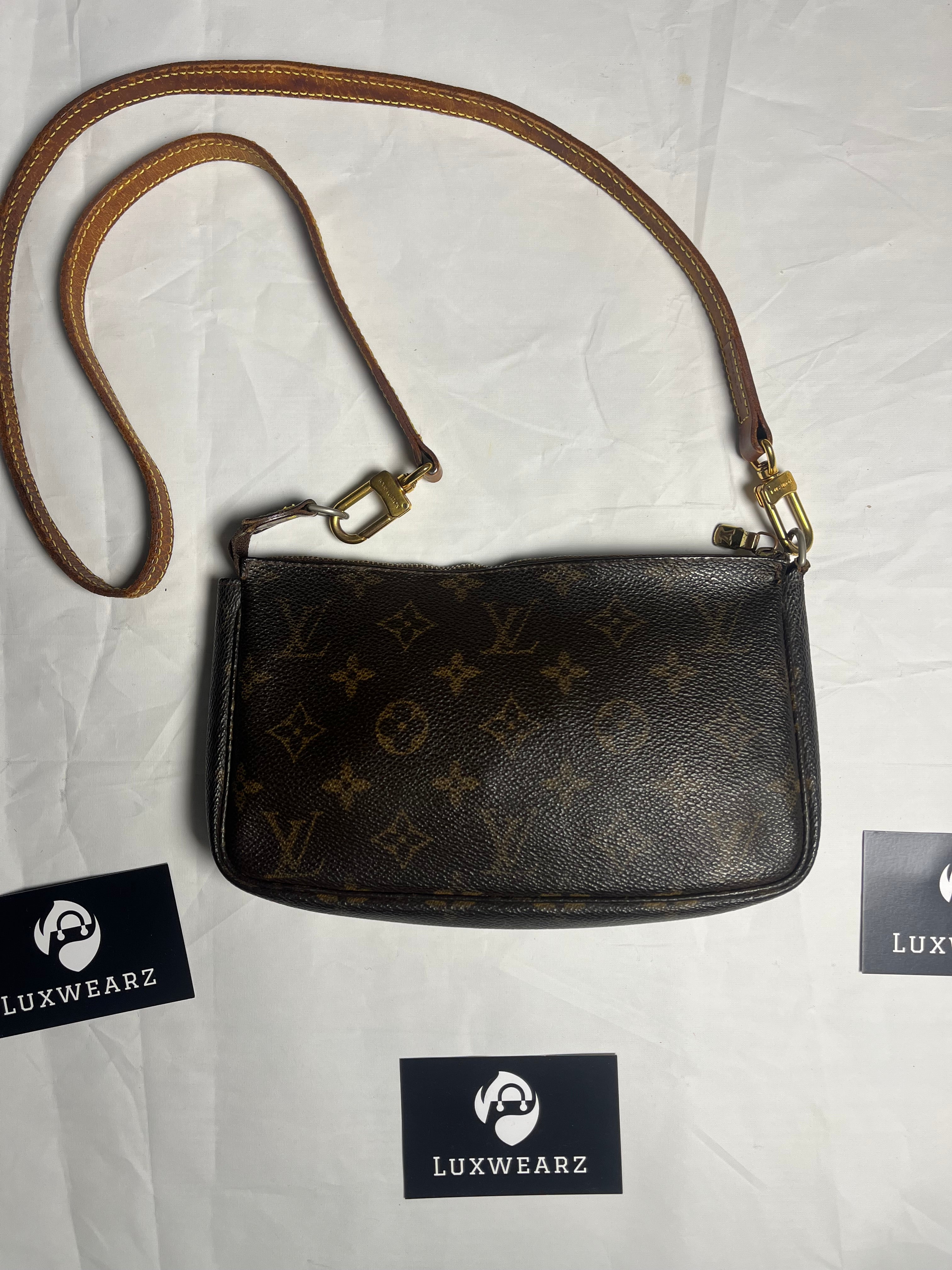 Louis Vuitton Pochette