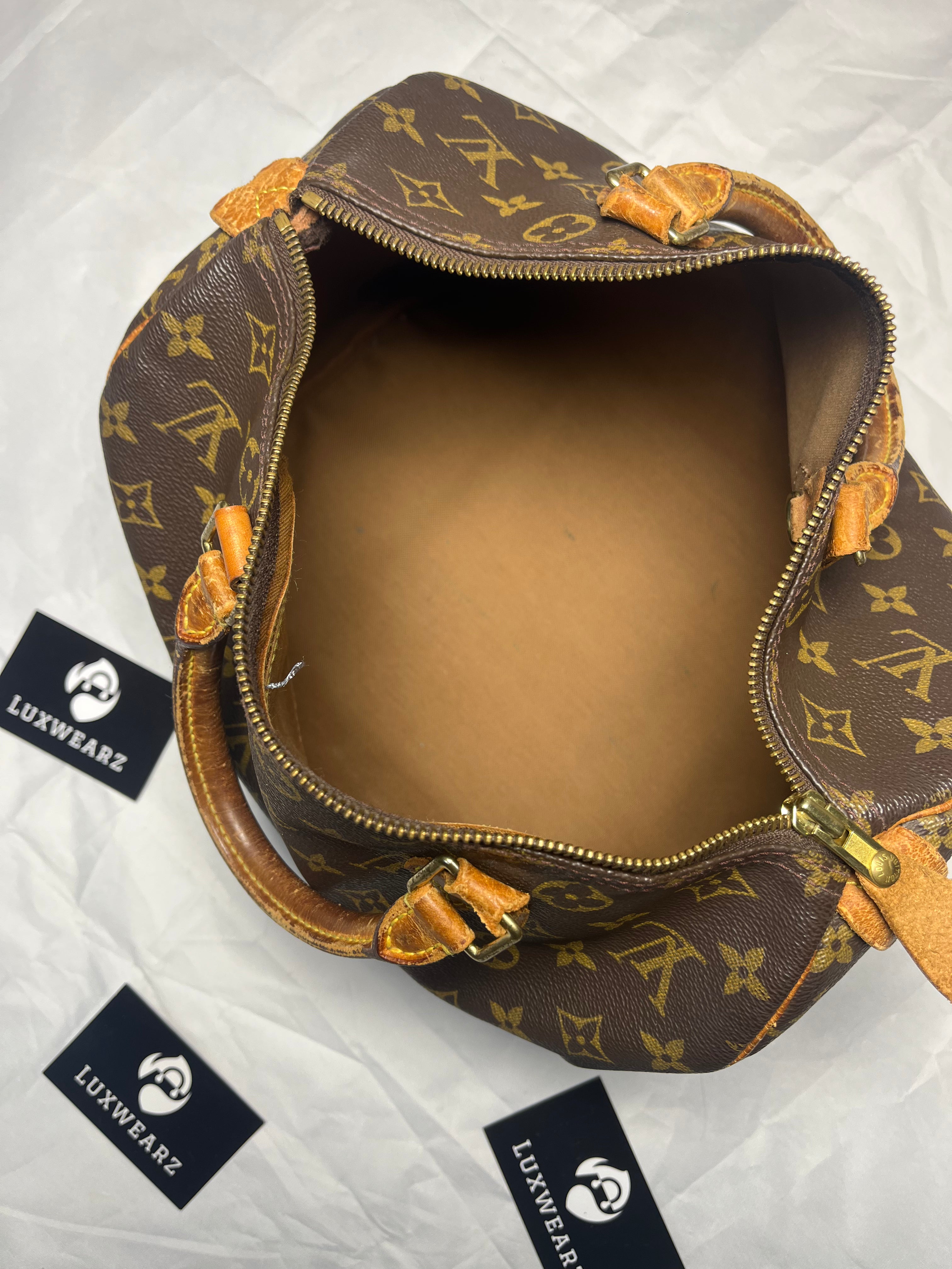 Louis Vuitton Speedy 30