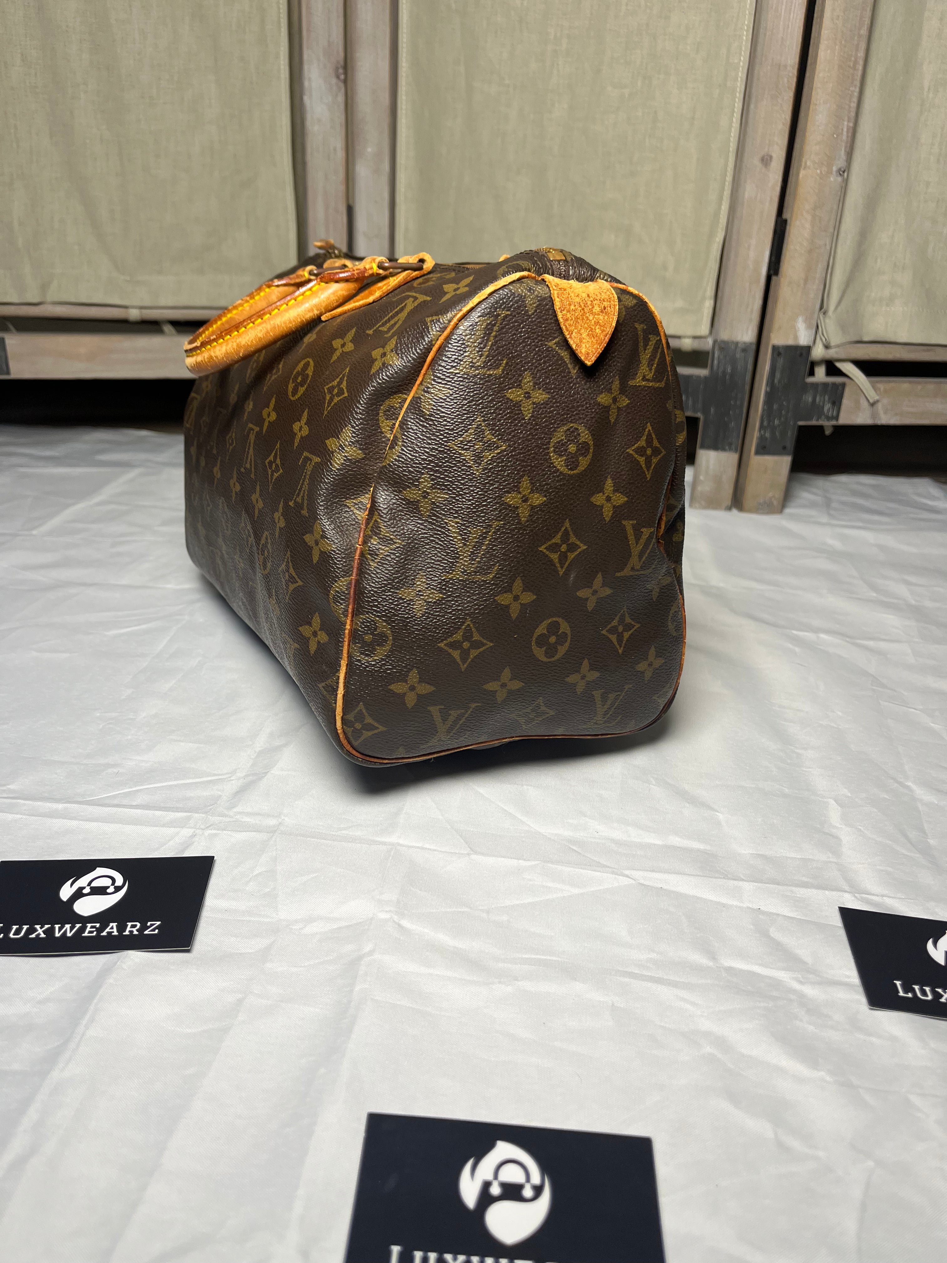 Louis Vuitton Speedy 30